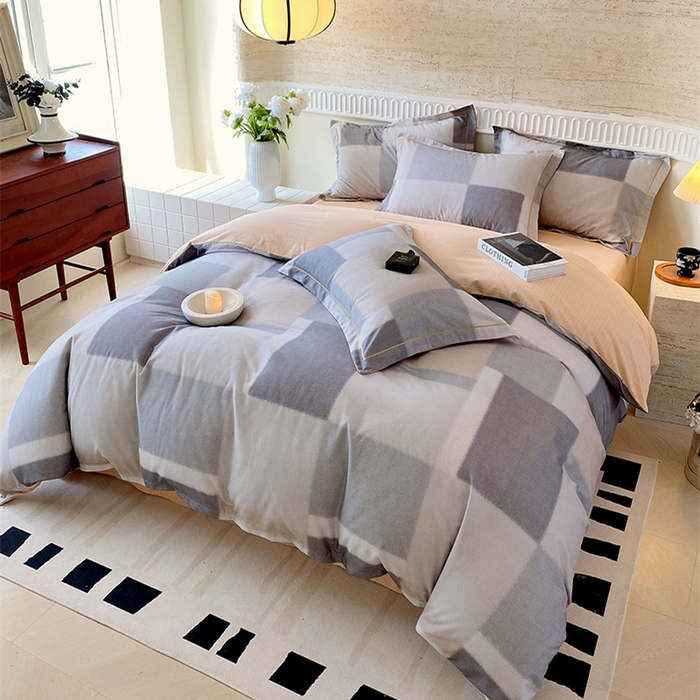 91家纺网 家纺一手货源 找家纺 悦织湾家纺 2025新款100%全棉磨毛四件套加厚加密喷气织造纯棉床上用品印花卡通小清新 克洛伊奶咖