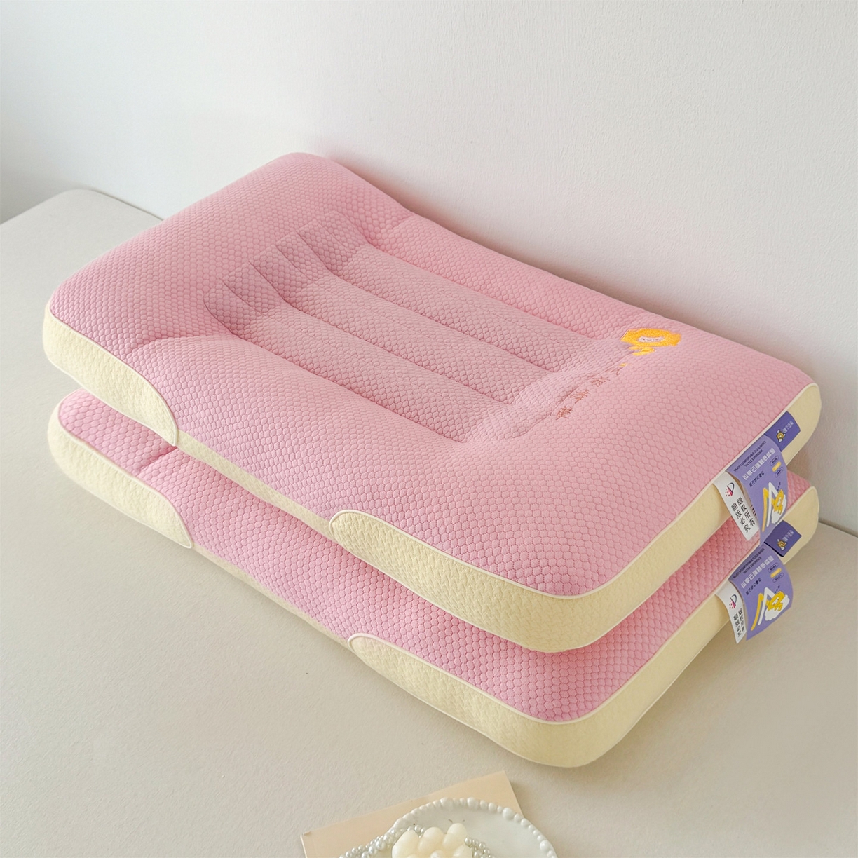 91家纺网 家纺一手货源 找家纺 （总）麦肯锡 2025新款眠萌草本决明子护颈枕枕头枕芯单枕芯