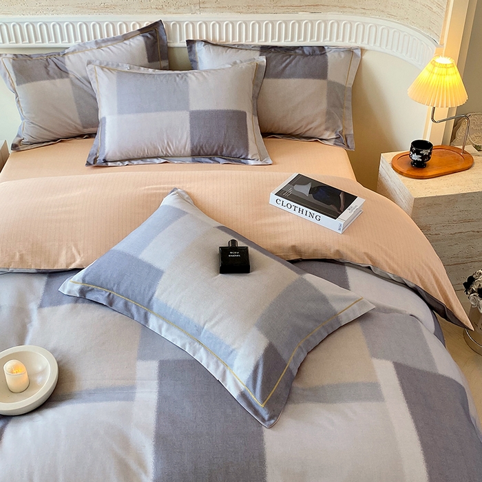 91家纺网 家纺一手货源 找家纺 悦织湾家纺 2025新款100%全棉磨毛四件套加厚加密喷气织造纯棉床上用品印花卡通小清新 克洛伊奶咖