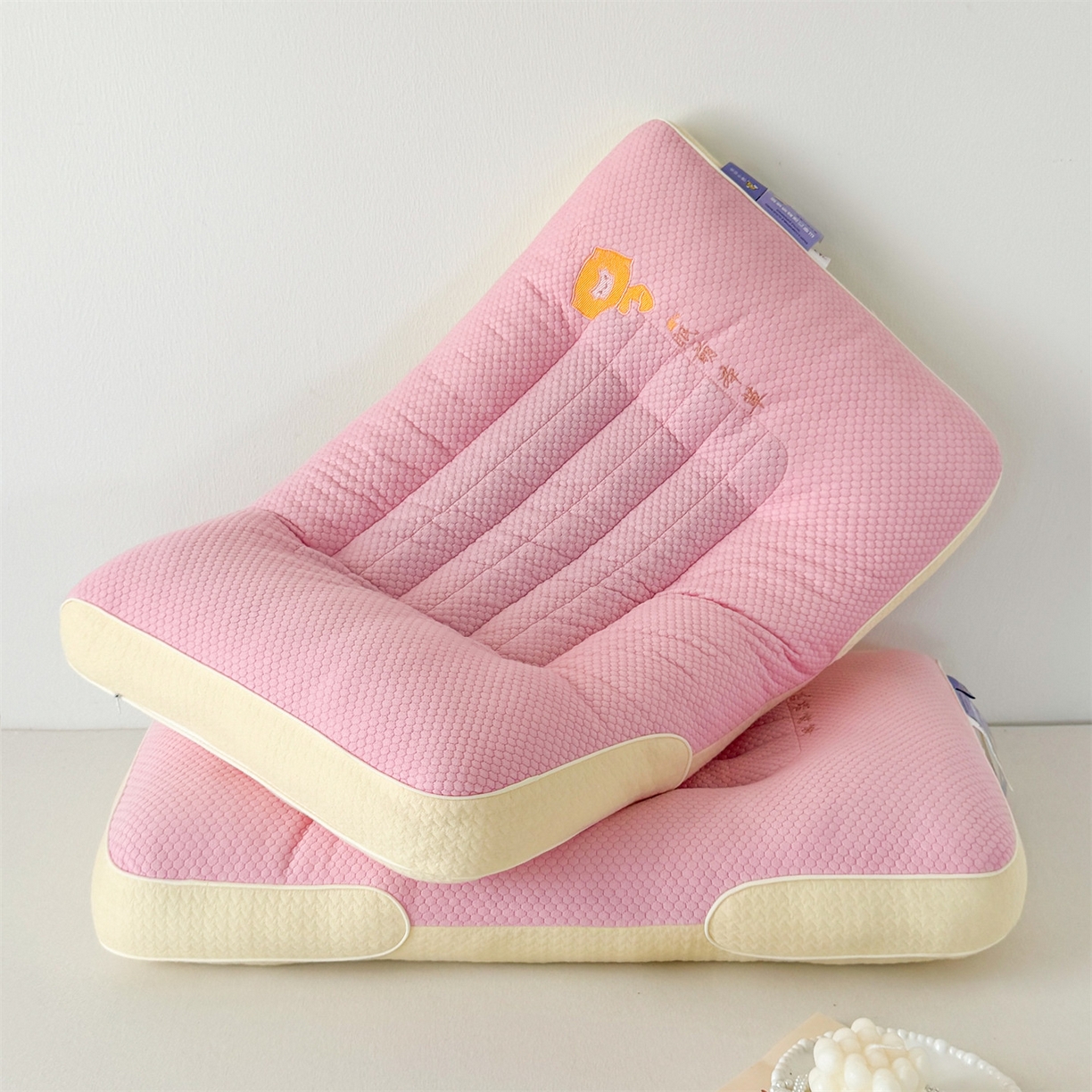 91家纺网 家纺一手货源 找家纺 麦肯锡 2025新款眠萌草本决明子护颈枕枕头枕芯单枕芯 粉色 48x74cm单枕/只