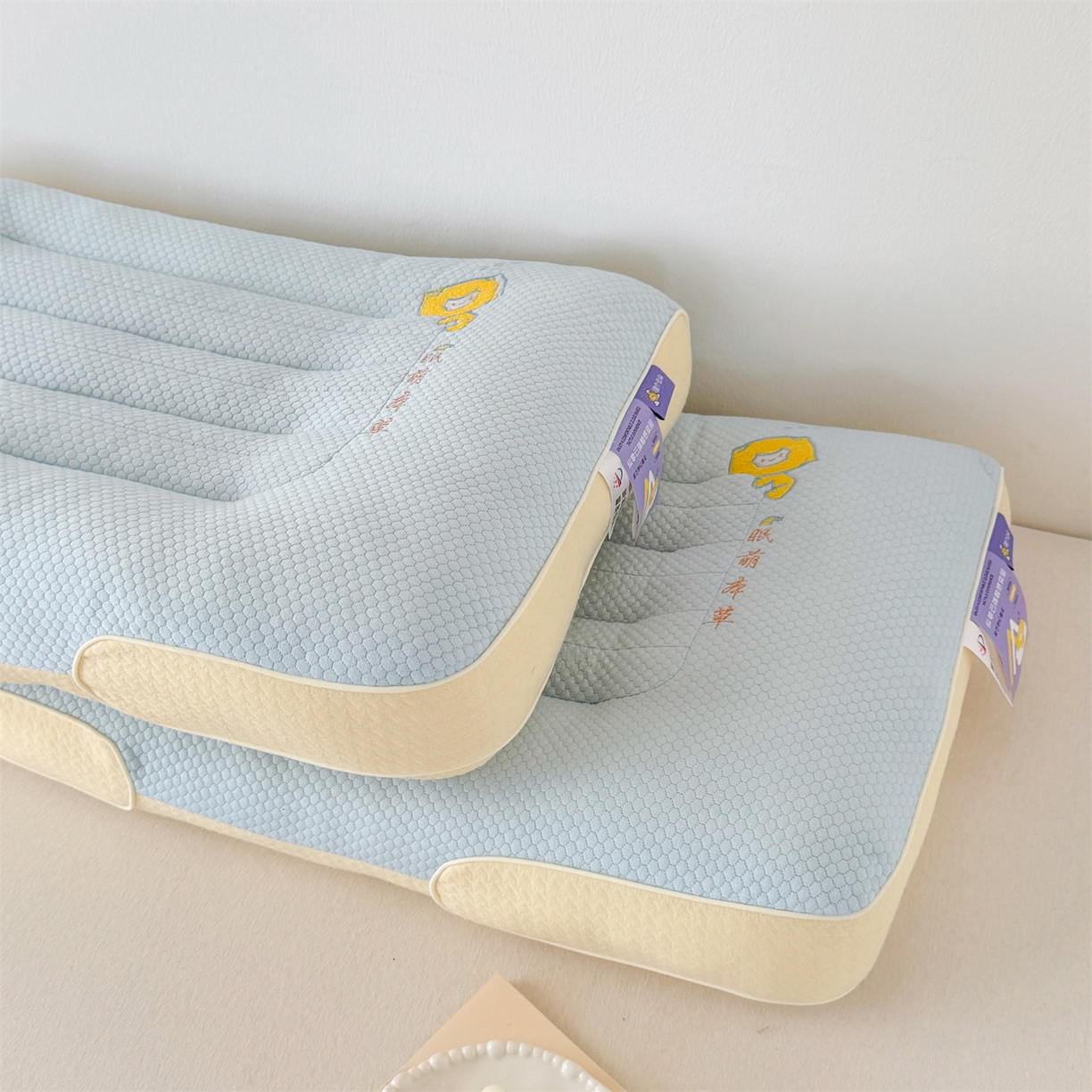 91家纺网 家纺一手货源 找家纺 麦肯锡 2025新款眠萌草本决明子护颈枕枕头枕芯单枕芯 蓝色 48x74cm单枕/只