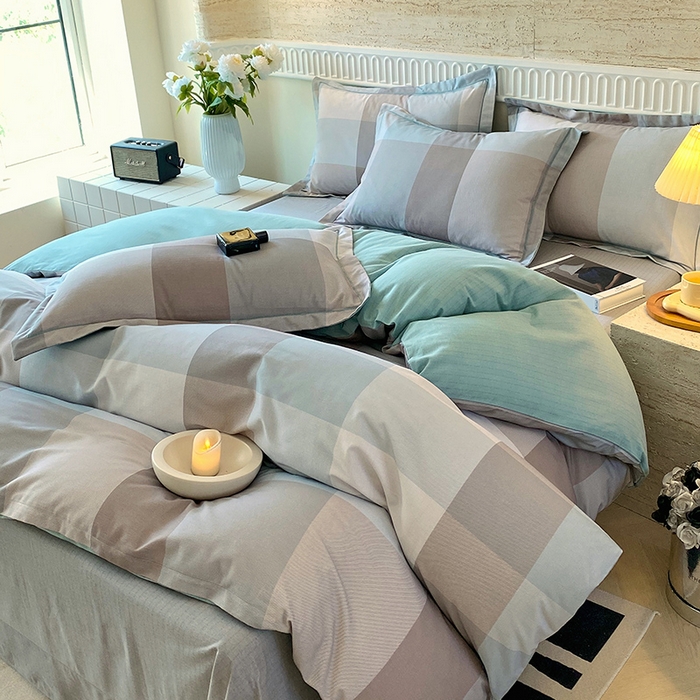 91家纺网 家纺一手货源 找家纺 悦织湾家纺 2025新款100%全棉磨毛四件套加厚加密喷气织造纯棉床上用品印花卡通小清新 马丁蓝