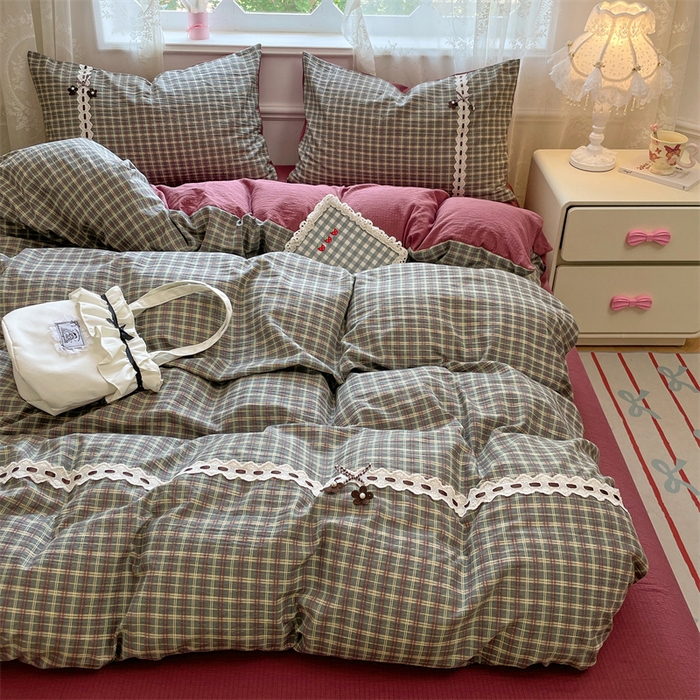 91家纺网 家纺一手货源 找家纺 梦舒羽2025新款双层纱蕾丝花边四件套学生宿舍床单款床上用品四件套  蕾丝花边-简兮绿格