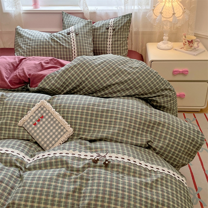 91家纺网 家纺一手货源 找家纺 梦舒羽2025新款双层纱蕾丝花边四件套学生宿舍床单款床上用品四件套  蕾丝花边-简兮绿格