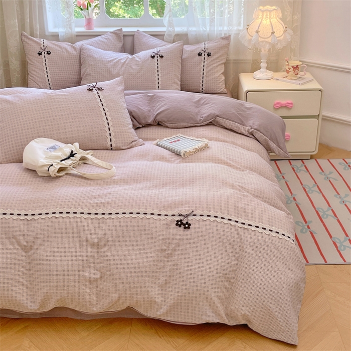 91家纺网 家纺一手货源 找家纺 梦舒羽2025新款双层纱蕾丝花边四件套学生宿舍床单款床上用品四件套  蕾丝花边-莱茵粉格