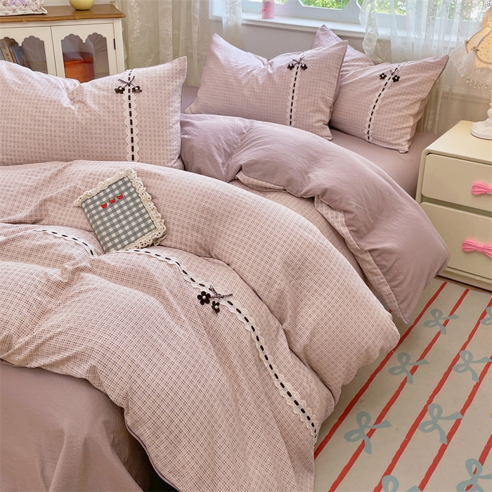 91家纺网 家纺一手货源 找家纺 梦舒羽2025新款双层纱蕾丝花边四件套学生宿舍床单款床上用品四件套  蕾丝花边-莱茵粉格