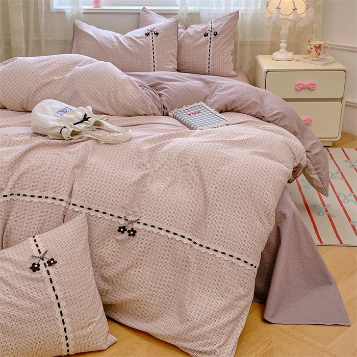 91家纺网 家纺一手货源 找家纺 梦舒羽2025新款双层纱蕾丝花边四件套学生宿舍床单款床上用品四件套  蕾丝花边-莱茵粉格