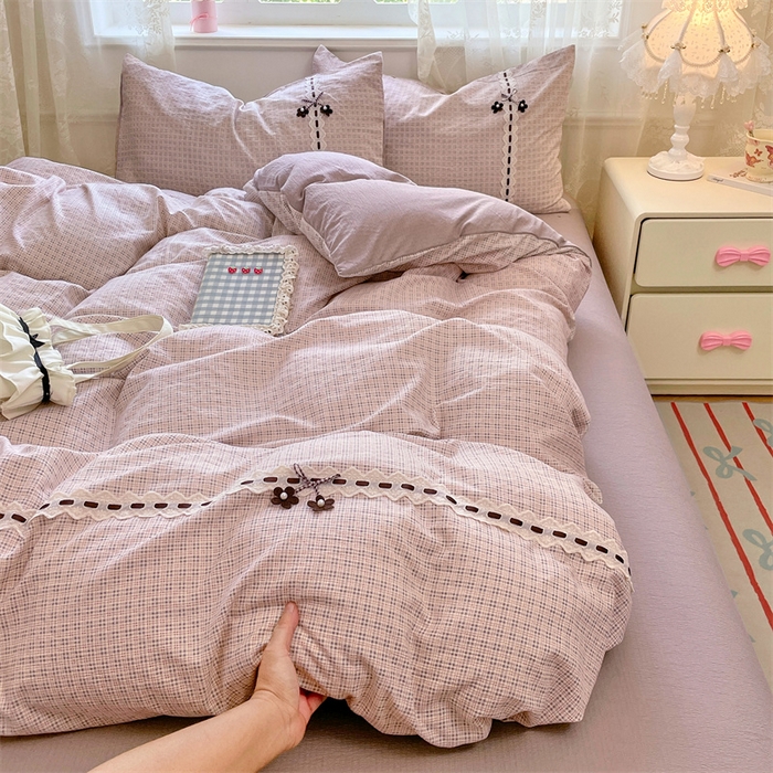 91家纺网 家纺一手货源 找家纺 梦舒羽2025新款双层纱蕾丝花边四件套学生宿舍床单款床上用品四件套  蕾丝花边-莱茵粉格