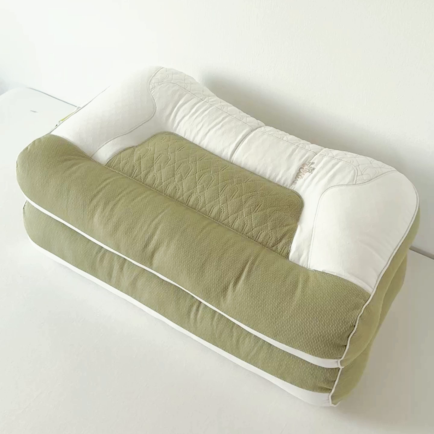 91家纺网 家纺一手货源 找家纺 麦肯锡 2025新款spa护颈牵引枕枕头枕芯单枕芯 绿色 48x74cm单枕/只