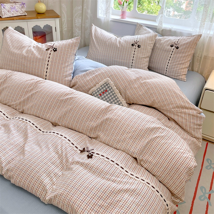 91家纺网 家纺一手货源 找家纺 梦舒羽2025新款双层纱蕾丝花边四件套学生宿舍床单款床上用品四件套  蕾丝花边-魅力蓝咖