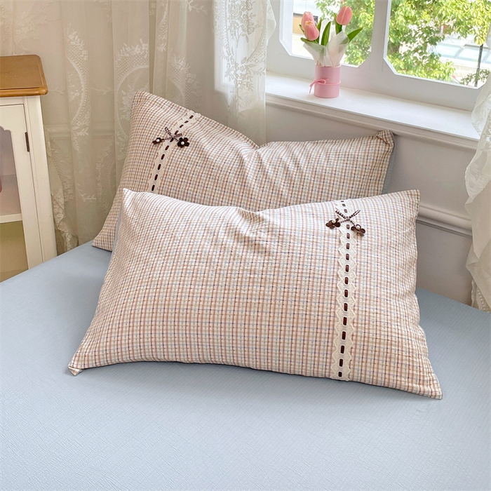 91家纺网 家纺一手货源 找家纺 梦舒羽2025新款双层纱蕾丝花边四件套学生宿舍床单款床上用品四件套  蕾丝花边-魅力蓝咖