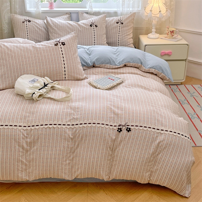 91家纺网 家纺一手货源 找家纺 梦舒羽2025新款双层纱蕾丝花边四件套学生宿舍床单款床上用品四件套  蕾丝花边-魅力蓝咖