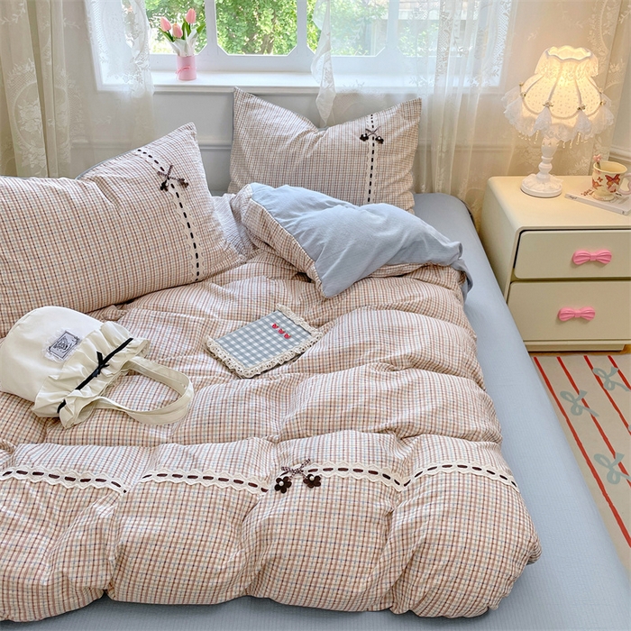 91家纺网 家纺一手货源 找家纺 梦舒羽2025新款双层纱蕾丝花边四件套学生宿舍床单款床上用品四件套  蕾丝花边-魅力蓝咖