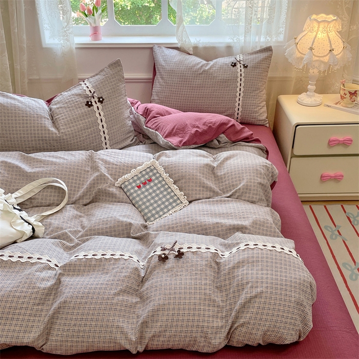 91家纺网 家纺一手货源 找家纺 梦舒羽2025新款双层纱蕾丝花边四件套学生宿舍床单款床上用品四件套  蕾丝花边-明古灰格