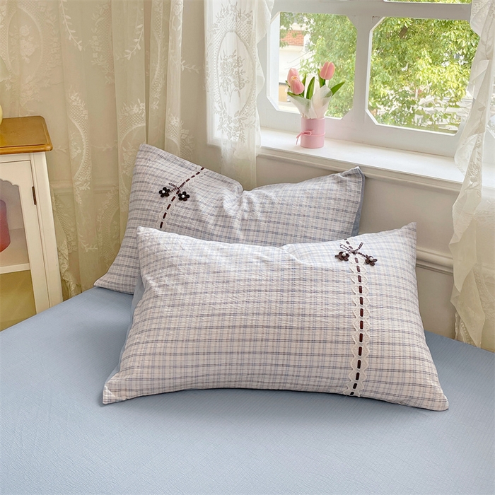 91家纺网 家纺一手货源 找家纺 梦舒羽2025新款双层纱蕾丝花边四件套学生宿舍床单款床上用品四件套  蕾丝花边-天空蓝格