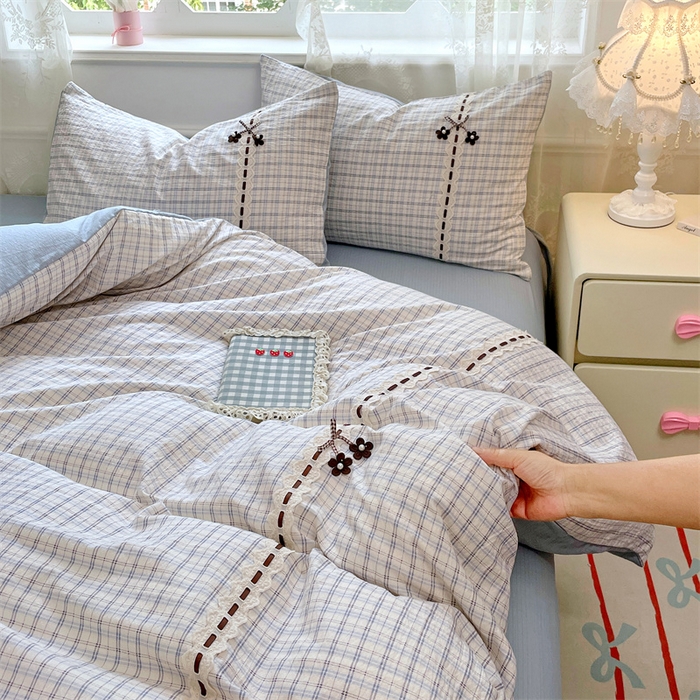 91家纺网 家纺一手货源 找家纺 梦舒羽2025新款双层纱蕾丝花边四件套学生宿舍床单款床上用品四件套  蕾丝花边-天空蓝格