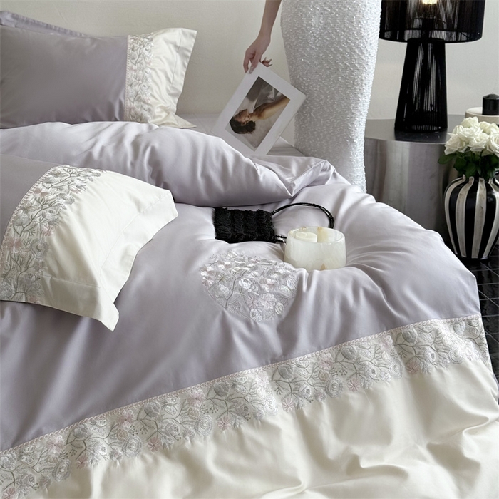 91家纺网 家纺一手货源 找家纺 鹿班家居 2024新款100S长绒棉高精密刺绣系列——间隙花影 浅紫灰