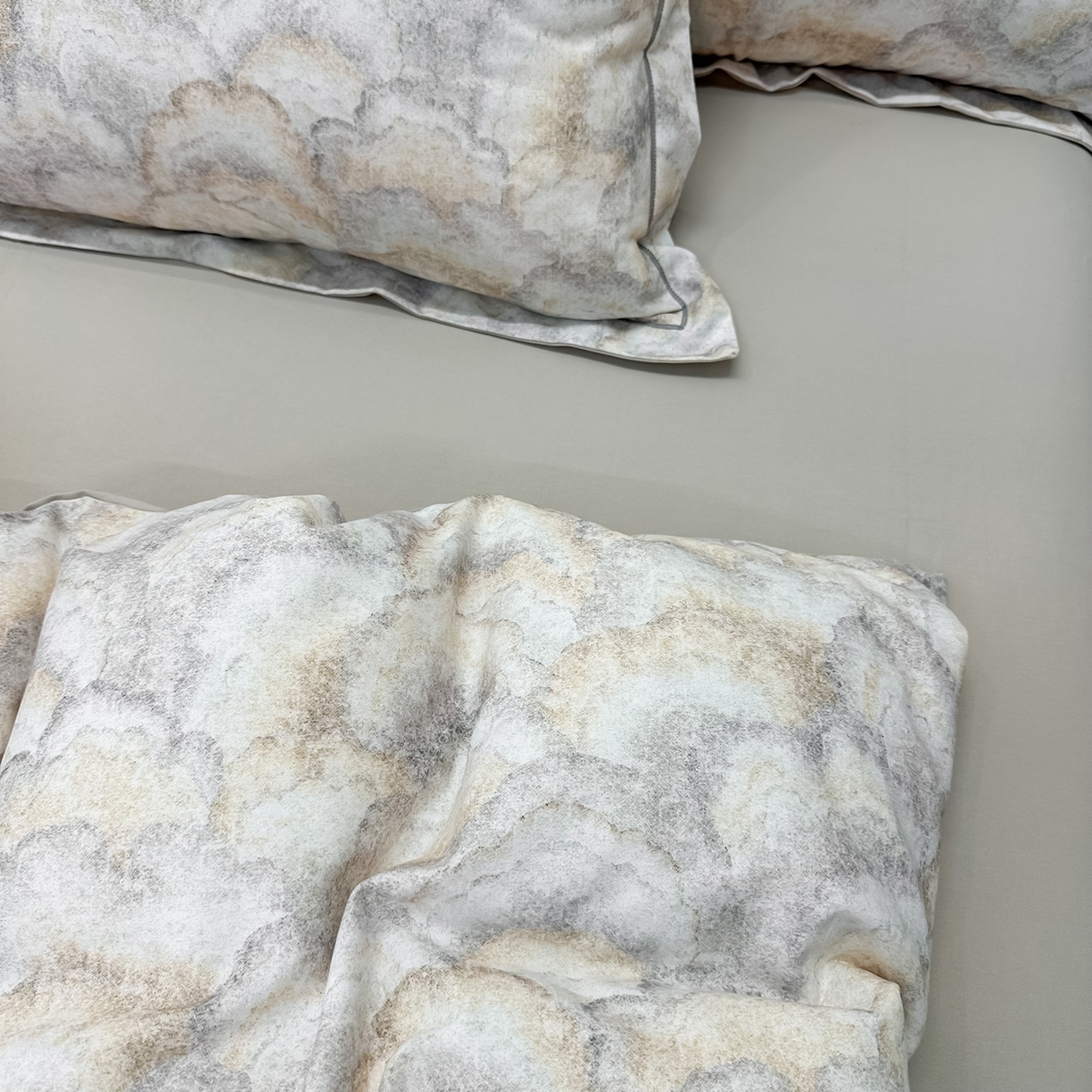 91家纺网 家纺一手货源 找家纺 橙艺家居 2025新款秋冬全棉纯棉磨毛四件套 温言