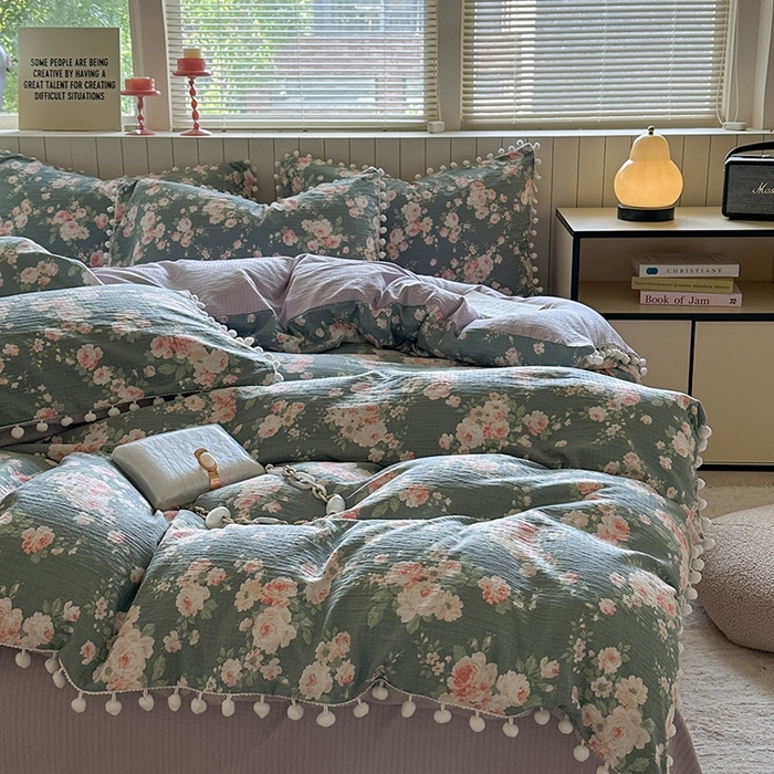 91家纺网 家纺一手货源 找家纺 缘生活 2025新款皱皱纱毛球球流苏四件套 皱皱纱球球流苏-花簇