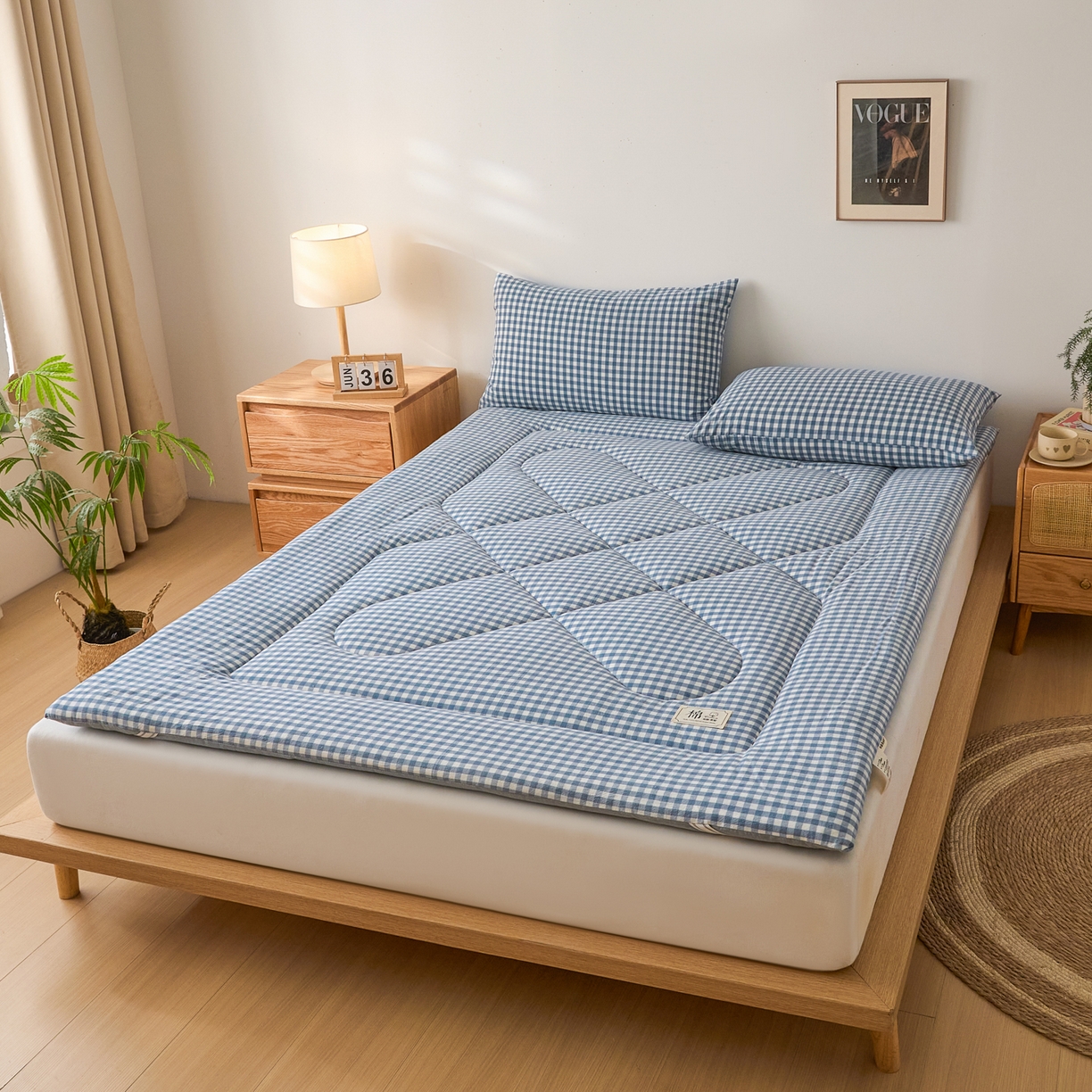 91家纺网 家纺一手货源 找家纺 爱屋及屋 2025新款无印风四季款棉花床垫 蓝小格