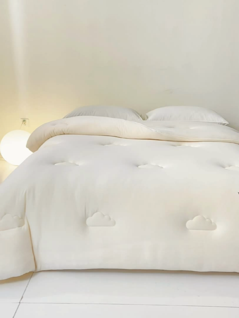 91家纺网 家纺一手货源 找家纺 憨豆家纺 2026新款针织棉云朵被星球深睡眠秋冬保暖被子春秋被云柔大豆被冬被四季被芯（含买家秀） 深睡眠-云朵白