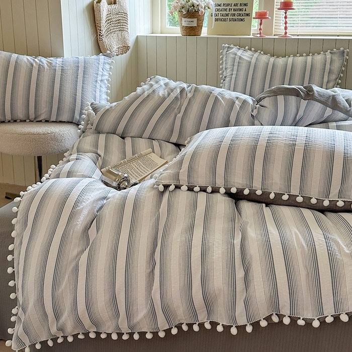 91家纺网 家纺一手货源 找家纺 缘生活 2025新款皱皱纱毛球球流苏四件套 皱皱纱球球流苏-绅士条纹