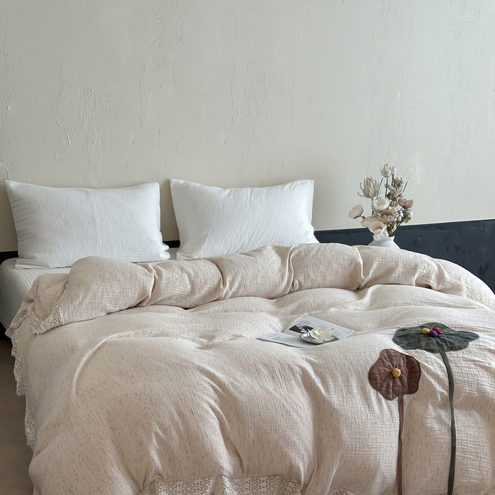 91家纺网 家纺一手货源 找家纺 （总）月夏 2025新款手工贴布棉麻四件套-荷塘月色