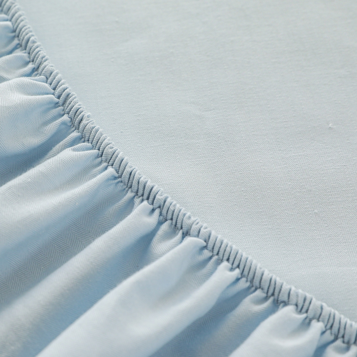 91家纺网 家纺一手货源 找家纺 眠博士 2025新款大雁纹小提花全棉纯棉床笠单件-单床笠 床笠-雁纹嫩蓝