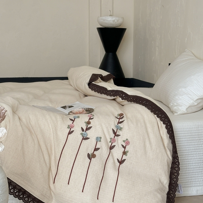 91家纺网 家纺一手货源 找家纺 月夏 2025新款全棉纯棉棉麻单被套被套单件-缤纷花语 缤纷花语-米白色