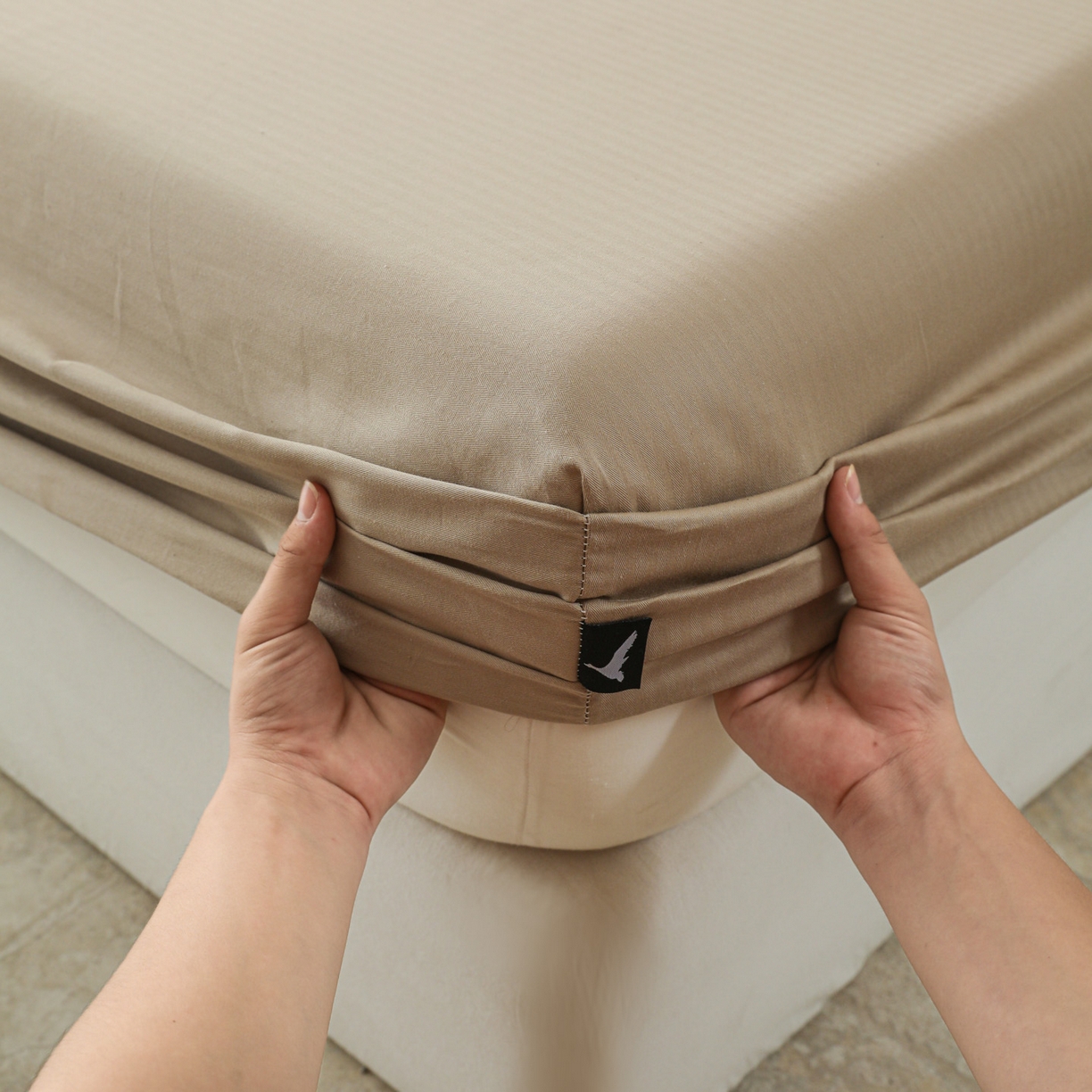 91家纺网 家纺一手货源 找家纺 眠博士 2025新款大雁纹小提花全棉纯棉床笠单件-单床笠 床笠-雁纹杏