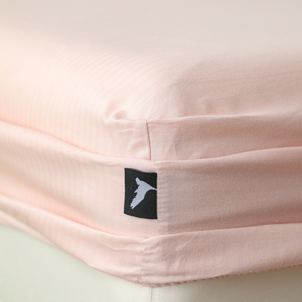 91家纺网 家纺一手货源 找家纺 眠博士 2025新款大雁纹小提花全棉纯棉床笠单件-单床笠 床笠-雁纹粉