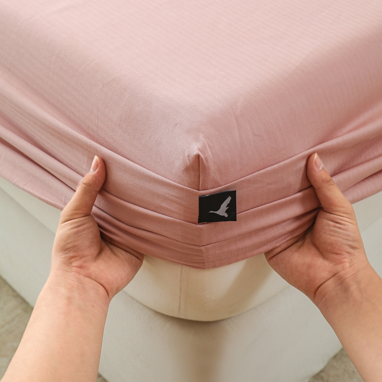 91家纺网 家纺一手货源 找家纺 眠博士 2025新款大雁纹小提花全棉纯棉床笠单件-单床笠 床笠-雁纹豆沙