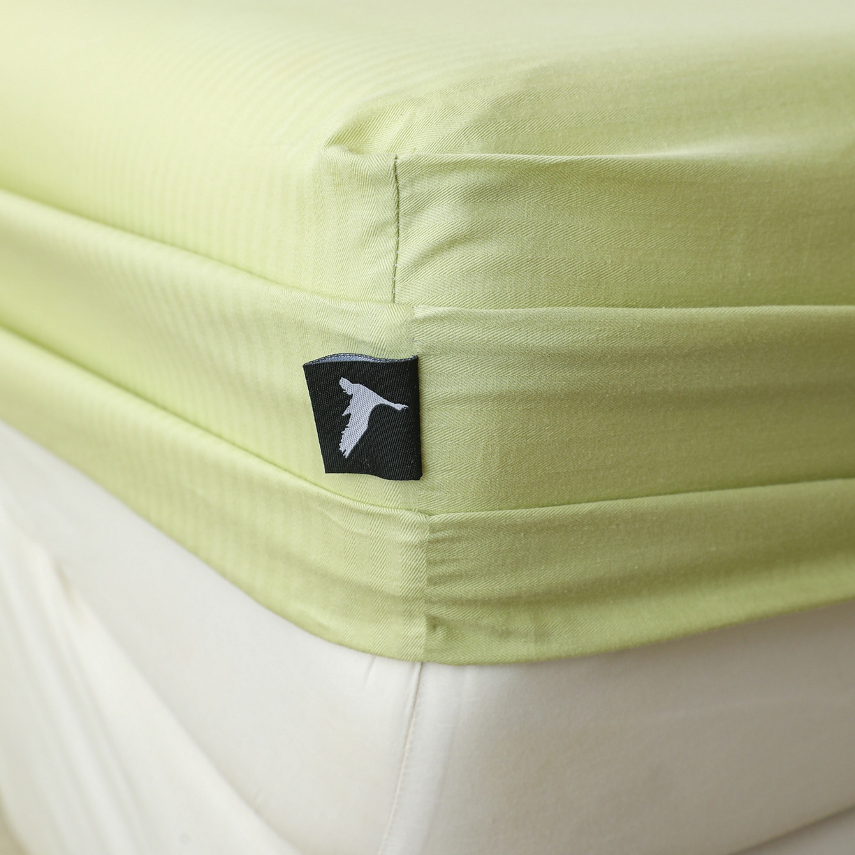 91家纺网 家纺一手货源 找家纺 眠博士 2025新款大雁纹小提花全棉纯棉床笠单件-单床笠 床笠-雁纹草绿