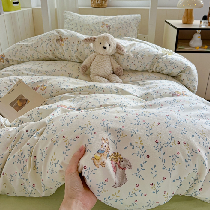 91家纺网 家纺一手货源 找家纺 水墨江南2025新款水洗棉印花四件套 花小兔