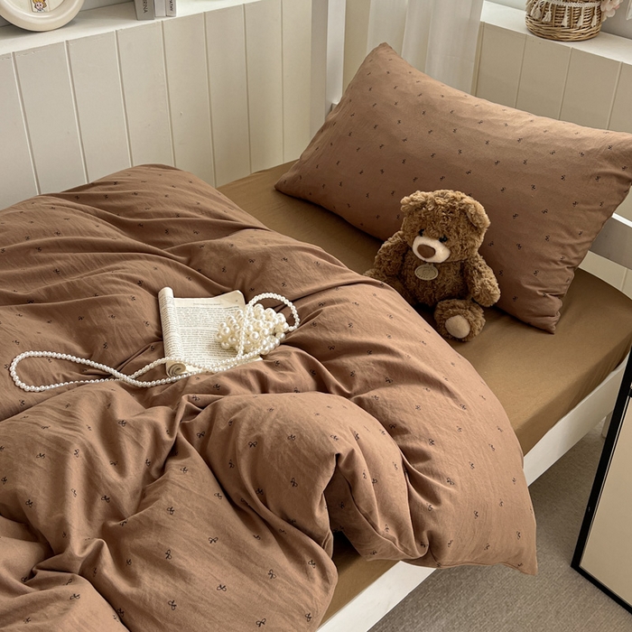 91家纺网 家纺一手货源 找家纺 水墨江南2025新款水洗棉印花四件套 可爱颂咖