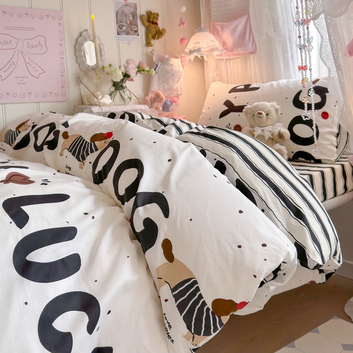 91家纺网 家纺一手货源 找家纺 Sweet dreams甜梦 2025新款学生床全棉纯棉三套件学生三件套宿舍三件套上下铺三件套 字母腊肠狗