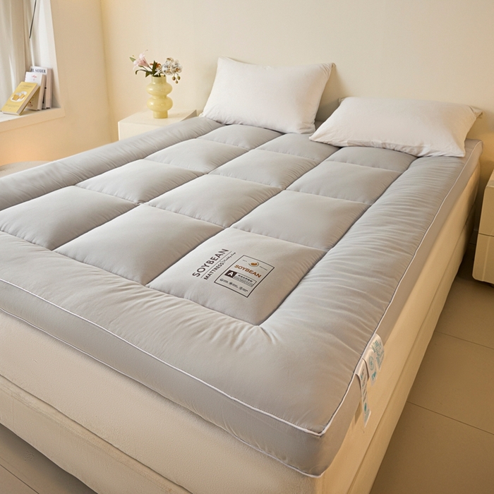 91家纺网 家纺一手货源 找家纺 曼尼家纺 2025新款A类水洗棉8厘米立体床褥床垫 浅灰