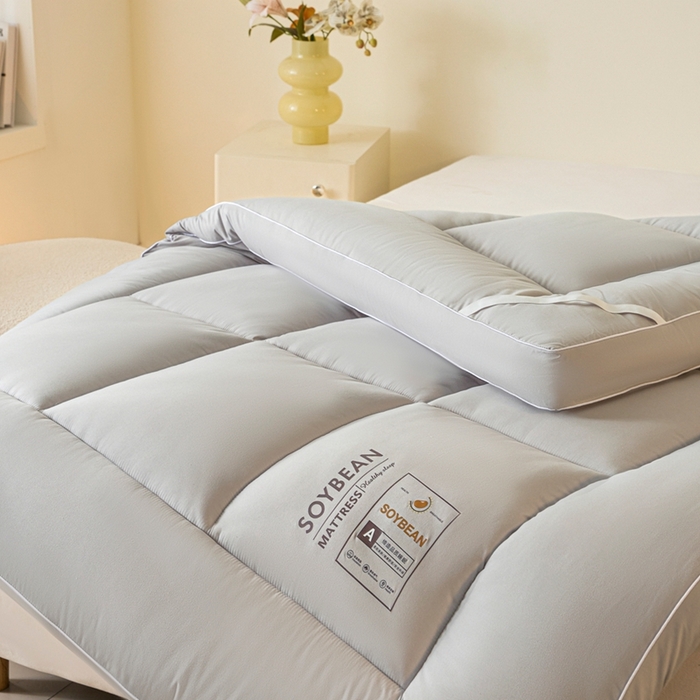 91家纺网 家纺一手货源 找家纺 曼尼家纺 2025新款A类水洗棉8厘米立体床褥床垫 浅灰