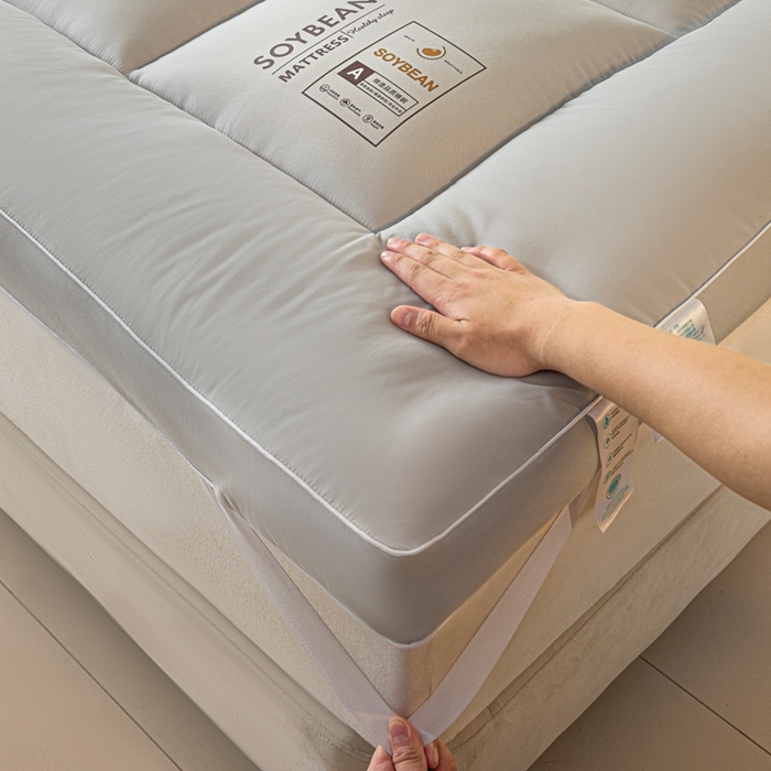 91家纺网 家纺一手货源 找家纺 曼尼家纺 2025新款A类水洗棉8厘米立体床褥床垫 浅灰