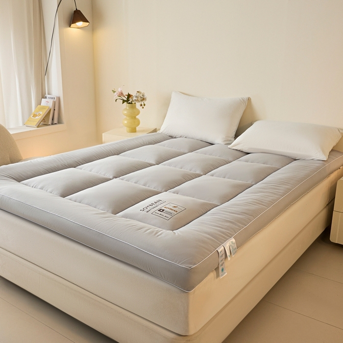 91家纺网 家纺一手货源 找家纺 曼尼家纺 2025新款A类水洗棉8厘米立体床褥床垫 浅灰