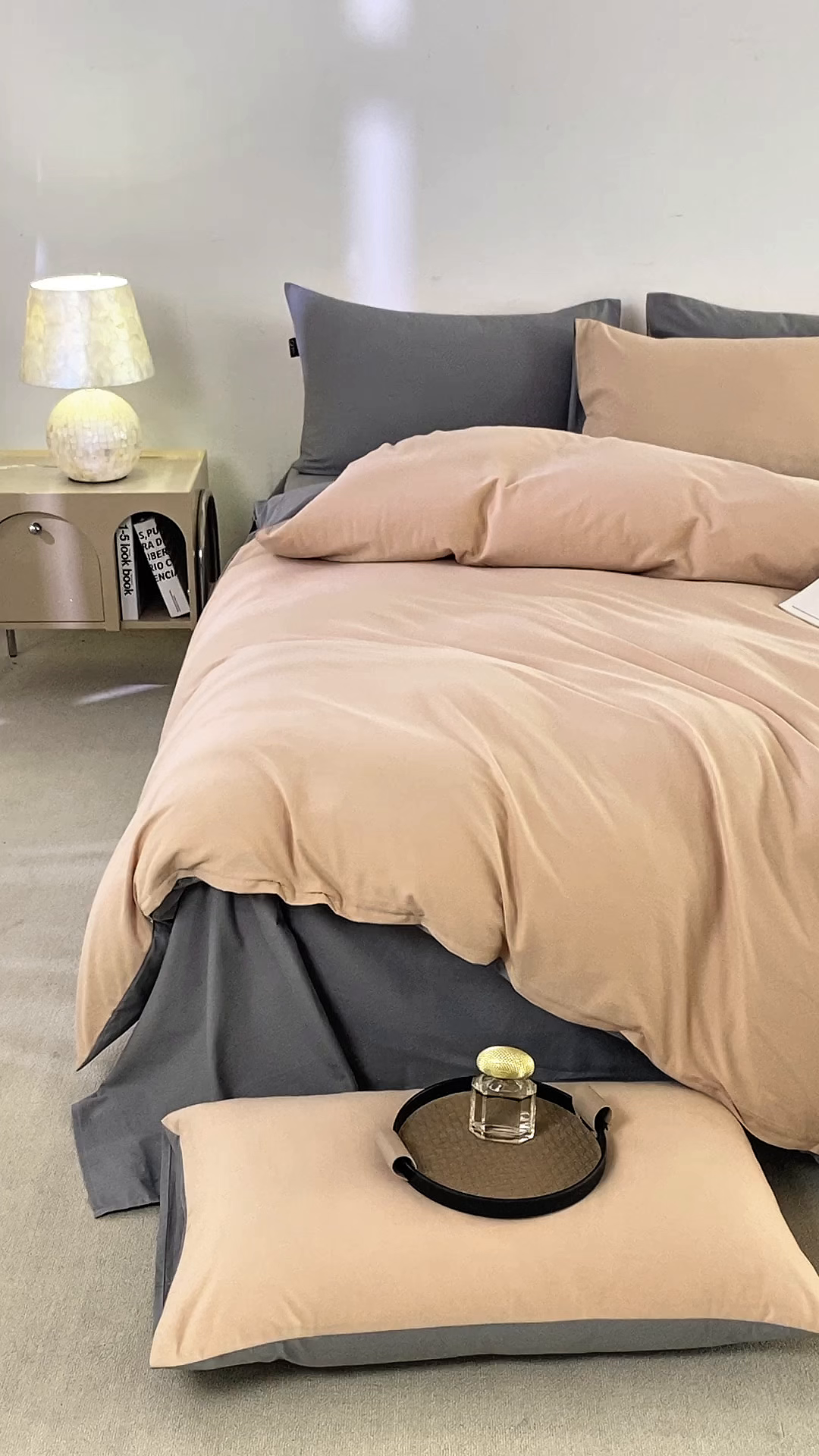 91家纺网 家纺一手货源 找家纺 憨豆家纺 2025新款秋冬全棉加厚磨毛四件套纯棉床单被套床笠纯色三件套（提供买家秀） 梦境--卡其深灰