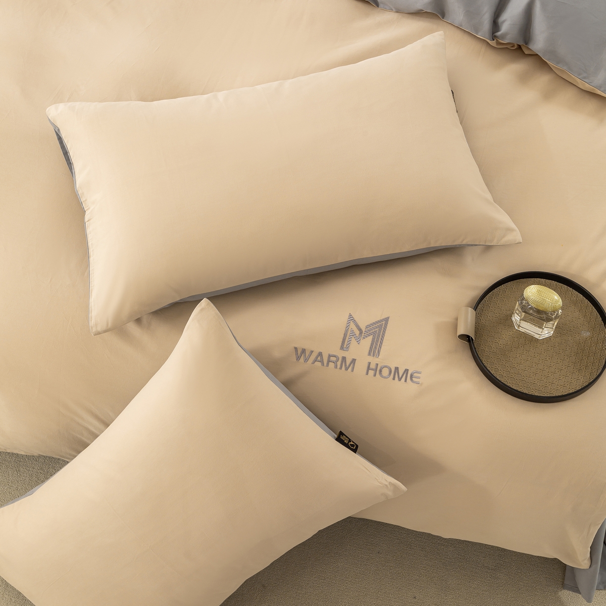 91家纺网 家纺一手货源 找家纺 沃尔居 2025新款秋冬全棉加厚磨毛四件套纯棉床单被套床笠纯色三件套（提供买家秀） 梦境--卡其深灰