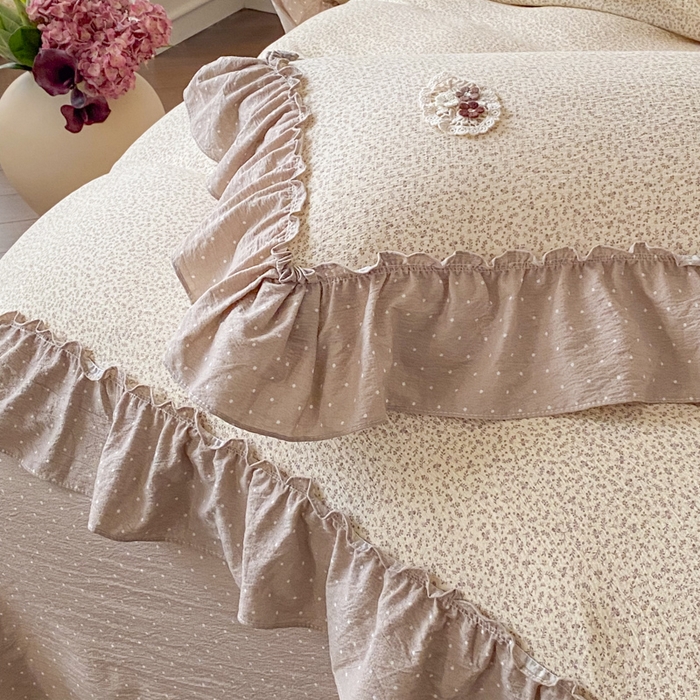 91家纺网 家纺一手货源 找家纺 梦舒羽2025新款波点花边四件套-宁静花园 宁静花园-时尚咖