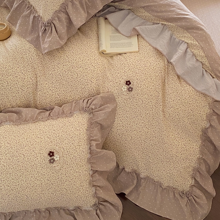 91家纺网 家纺一手货源 找家纺 梦舒羽2025新款波点花边四件套-宁静花园 宁静花园-时尚咖