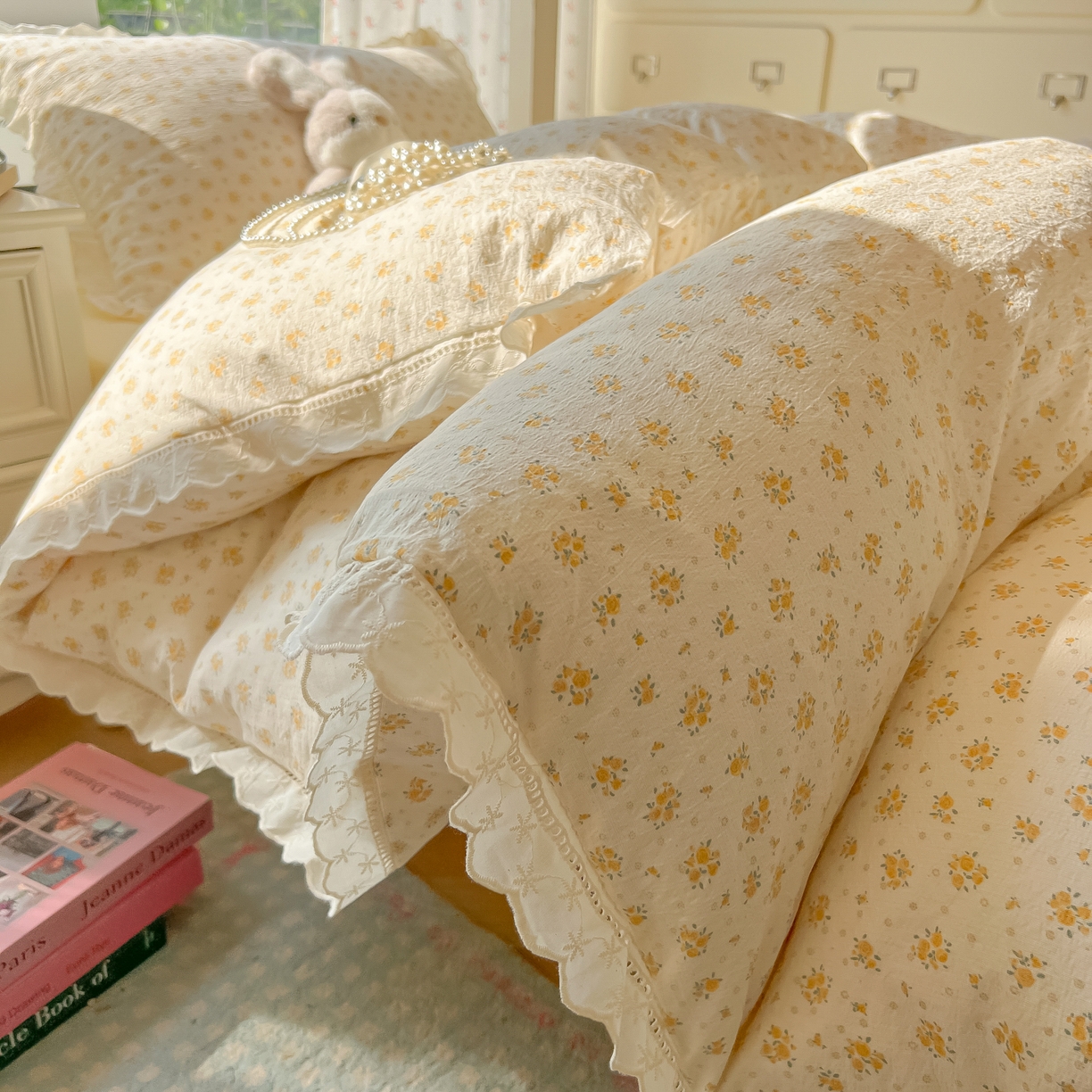 91家纺网 家纺一手货源 找家纺 韩巢家纺 2025新款学生宿舍三件套上下铺学生季开学季床品 镂空花边款-橘子海