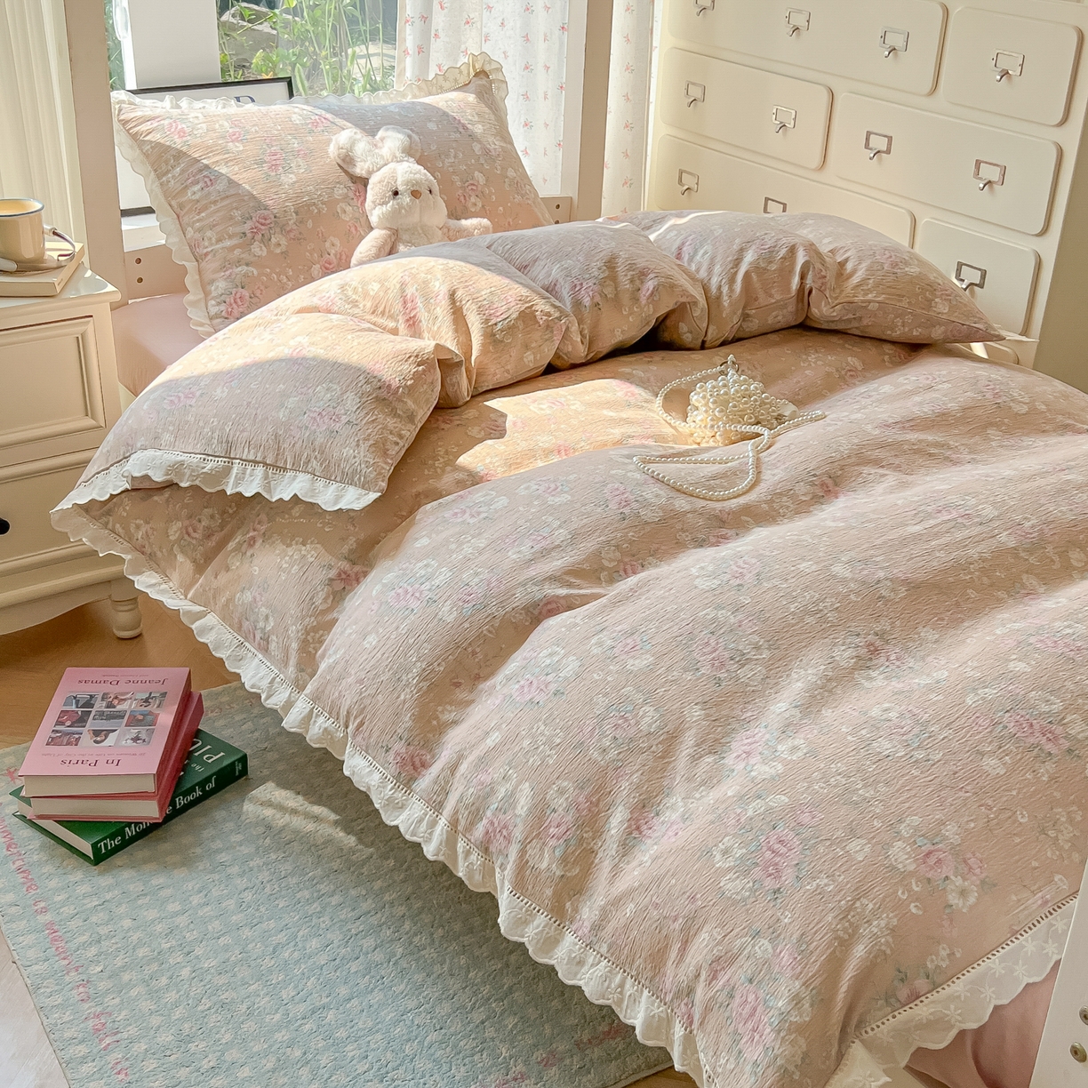 91家纺网 家纺一手货源 找家纺 韩巢家纺 2025新款学生宿舍三件套上下铺学生季开学季床品 镂空花边款-爱如星辰