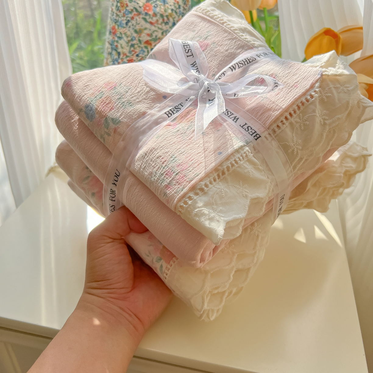 91家纺网 家纺一手货源 找家纺 韩巢家纺 2025新款学生宿舍三件套上下铺学生季开学季床品 镂空花边款-芊芊花海