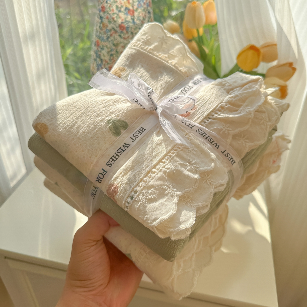 91家纺网 家纺一手货源 找家纺 韩巢家纺 2025新款学生宿舍三件套上下铺学生季开学季床品 镂空花边款-浪漫世界