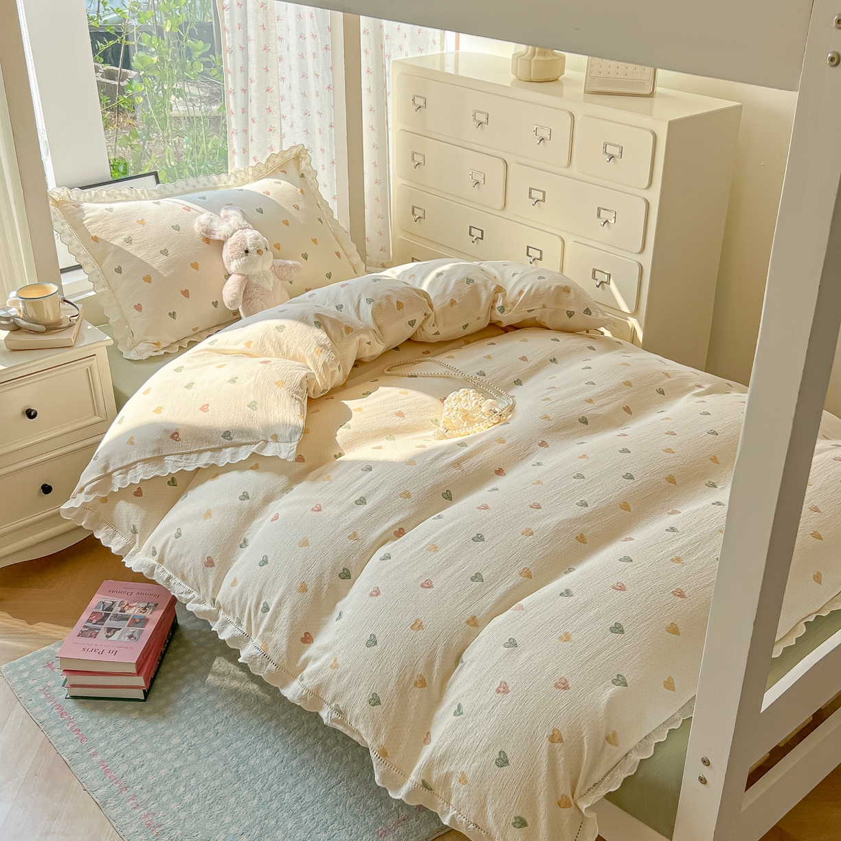 91家纺网 家纺一手货源 找家纺 韩巢家纺 2025新款学生宿舍三件套上下铺学生季开学季床品 镂空花边款-浪漫世界