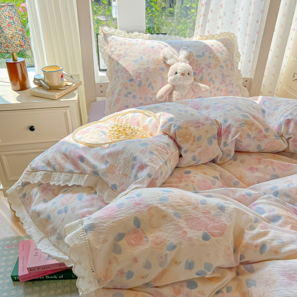 91家纺网 家纺一手货源 找家纺 韩巢家纺 2025新款学生宿舍三件套上下铺学生季开学季床品 镂空花边款-时间画报-米